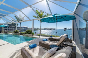 Southern Exposure I Waterfront 5 Bed House I Wide Water Views of Landmark Bay